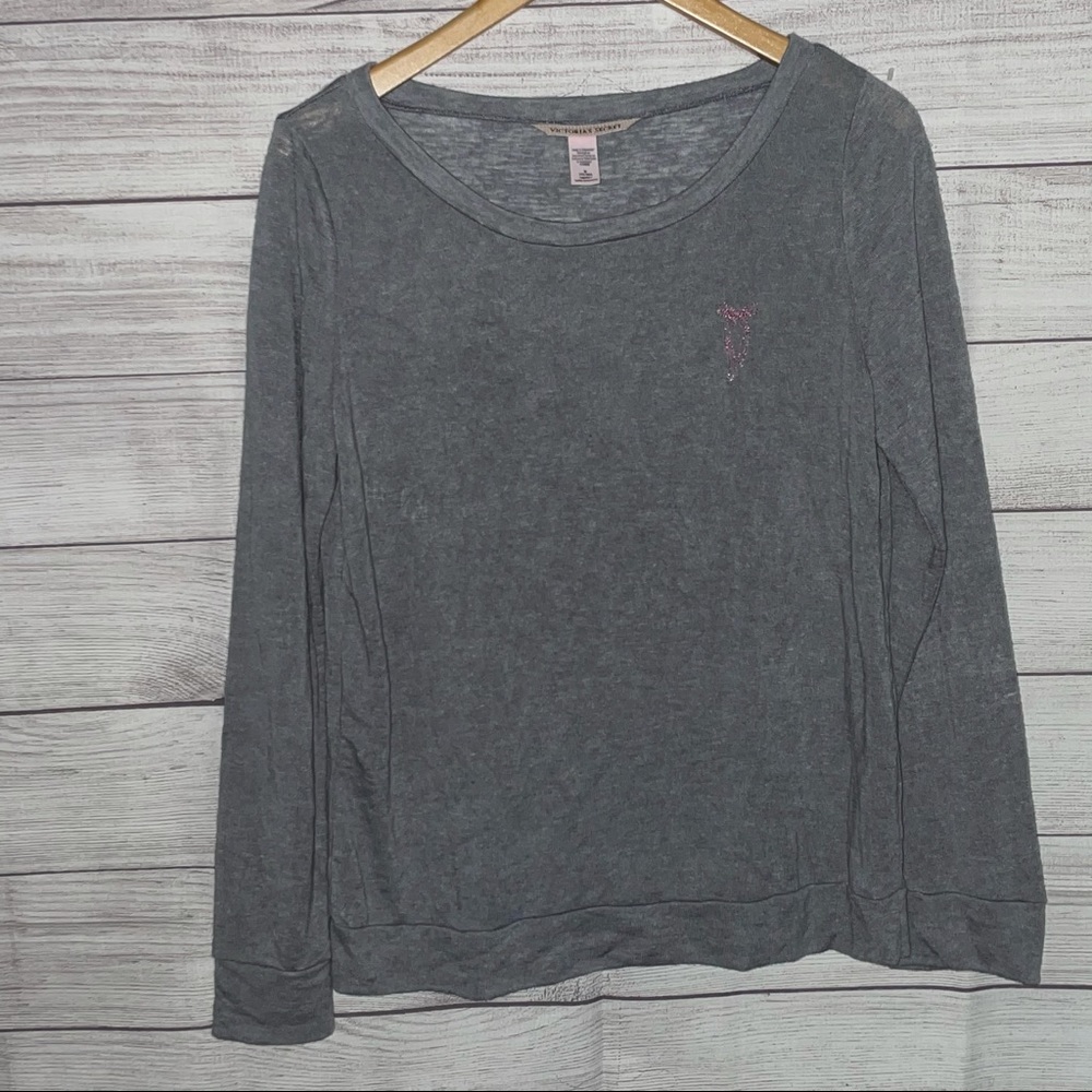 Victoria’s Secret Sequins Bow Lightweight Sweater - Picture 1 of 3